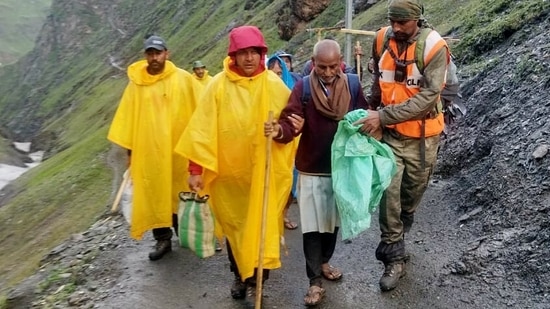 Administration trying to give safe passage to pilgrims after flash floods triggered by cloudburst near Amarnath Cave(ANI Photo)