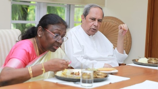 &nbsp;BJP-led NDA's presidential candidate Droupadi Murmu eats lunch with BJD boss and Odisha chief minister Naveen Patnaik at his official residence in Bhubaneswar on Friday, July 8, 2022.