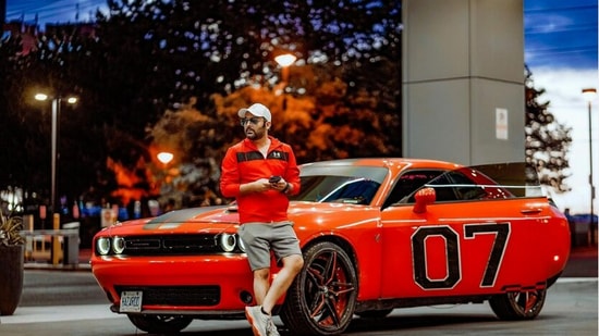 Kapil Sharma poses with luxury car in Canada.&nbsp;