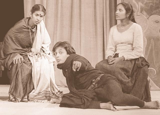 In his second year at NSD in a Hamlet adaptation directed by Fritz Bennewitz