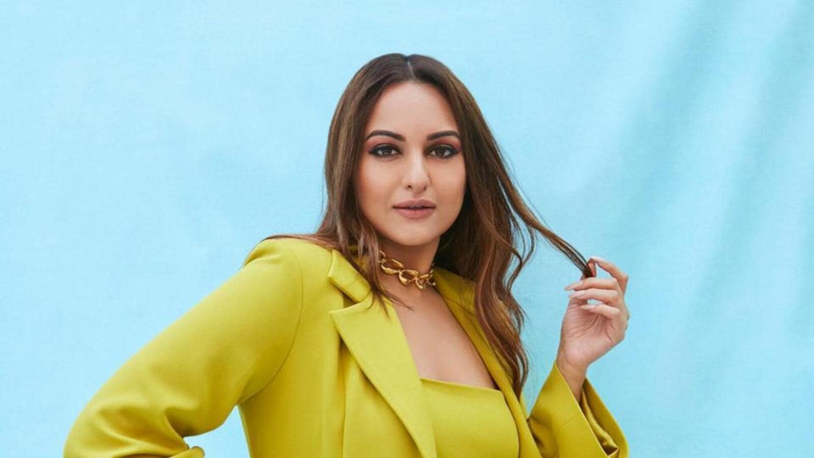 Bollyyood Porn Videos Sonaxi Sinha - Sonakshi Sinha: Even my parents are not bothered about my marriage as much  as the public is | Bollywood - Hindustan Times