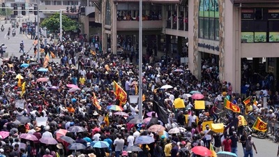 Anti-Government protestors in Sri Lanka (AP)
