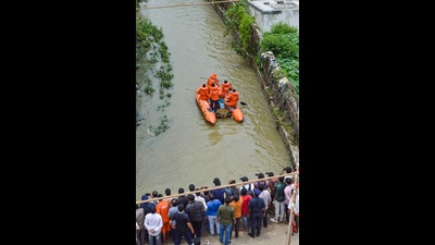 Holiday has been declared in Dakshina Kannada, Uttara Kannada and Udupi districts for schools and colleges. An orange alert has been issued in Chikkamaglur, Shivamogga, Kodagu and Hassan districts (PTI) Holiday has been declared in Dakshina Kannada, Uttara Kannada and Udupi districts for schools and colleges. An orange alert has been issued in Chikkamaglur, Shivamogga, Kodagu and Hassan districts (PTI)