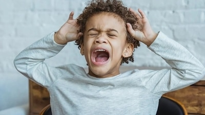 Your heart rate increases or feels like its skipping a beat: If your heart rate is faster than normal, or you begin to have heart palpitations, it could be a sign of a silent panic attack. It also may be one of the first physiological symptoms you experience with any sort of anxiety. (Pexels)