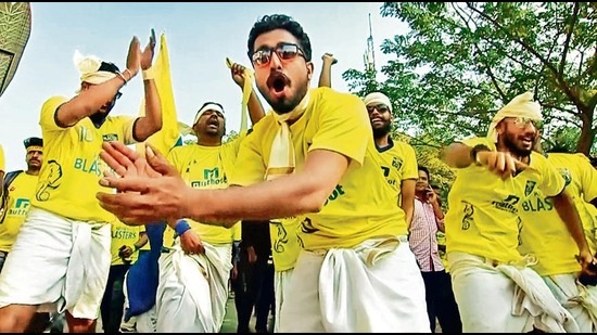 The energy of the game becomes a tool in the film. There’s the joy of young boys practising on the beach; the gladiatorial atmosphere of Sevens; roaring fans enraged by a loss.