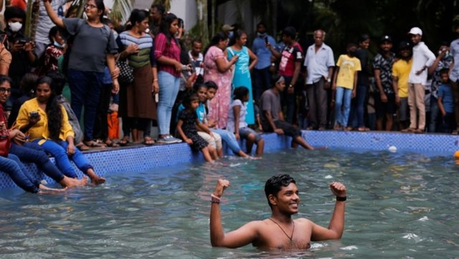 Lanka: India menjanjikan lebih banyak bantuan, pengunjuk rasa memanfaatkan royalti di Prez |  Poin terbaik |  berita Dunia