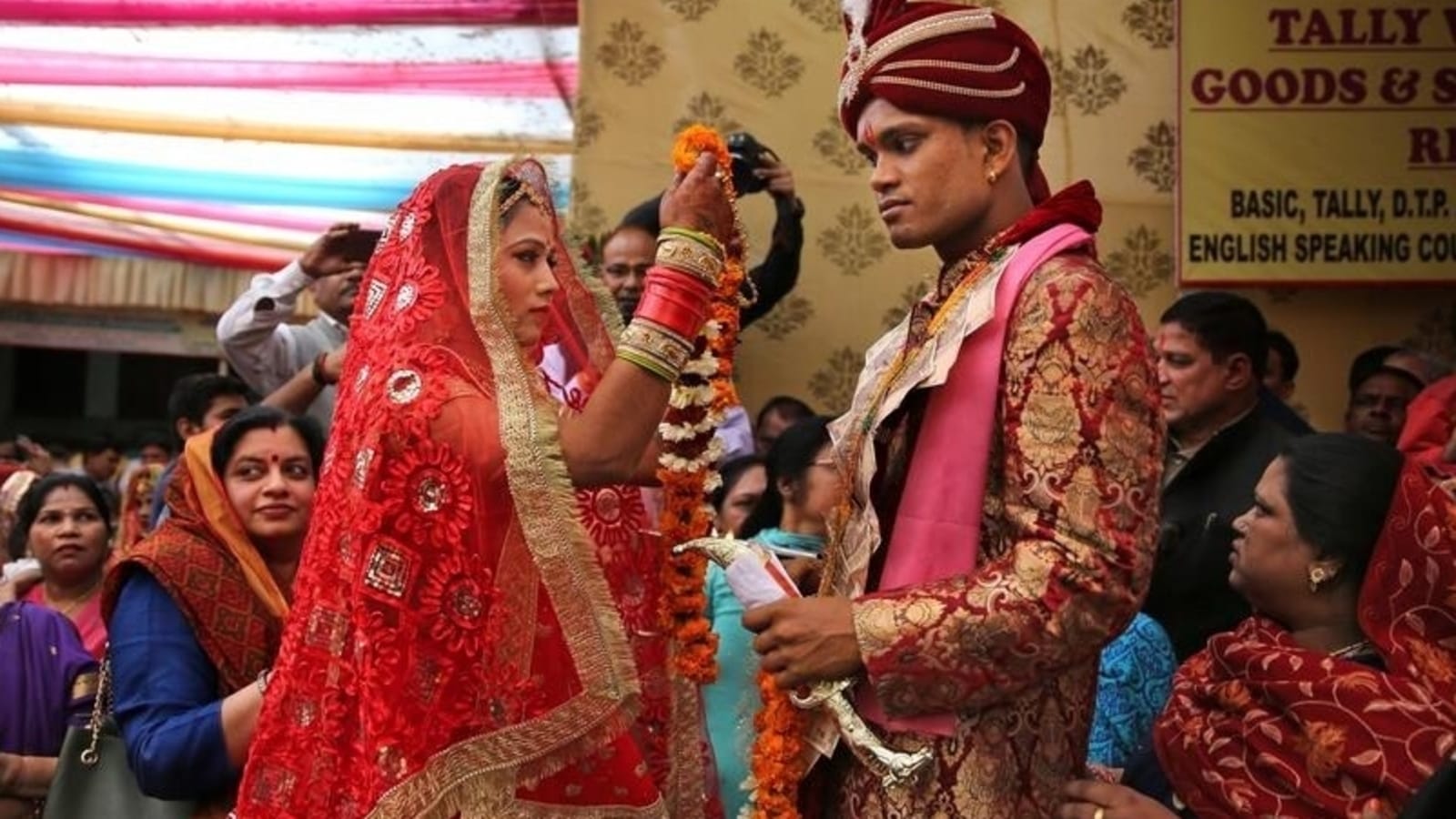 Why Do Expat Indians Choose Arranged Marriages Hindustan Times