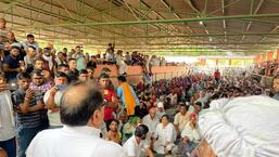 INLD MLA Abhay Singh Chautala addressing a panchayat at Hisar’s Khedar village on Sunday. (HT Photo)