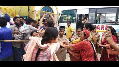 3 injured in police action against protesting jobless PTI teachers
