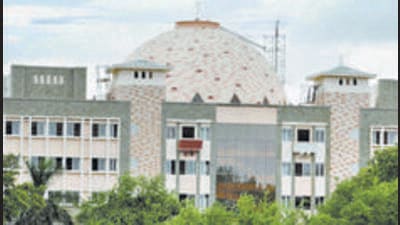 Instead of closing down the community halls, the Pune Municipal Corporation (PMC) should appoint guards or make surprise visits to check any illegal activity at these public places. (REPRESENTATIVE PHOTO)