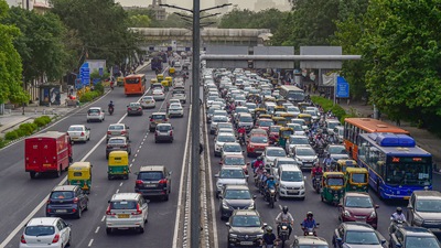 Traffic during evening rush-hour on a road in Delhi. (PTI Photo / Manvender Vashist) Traffic during evening rush-hour on a road in Delhi. (PTI Photo / Manvender Vashist)