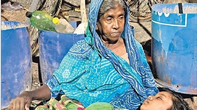 She lived on this spot of the pavement for more than 40 years, here in Hazrat Nizamuddin Basti. (Mayank Austen Soofi) She lived on this spot of the pavement for more than 40 years, here in Hazrat Nizamuddin Basti. (Mayank Austen Soofi)