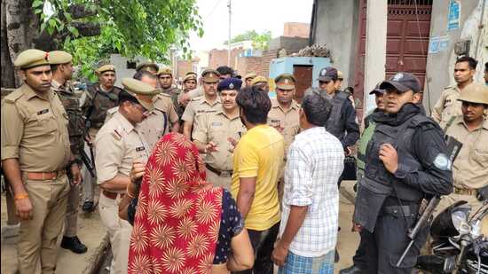 Aligarh: Man, daughter shot dead in group clash over theft allegation ...