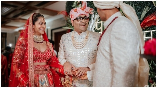 The groom styled his traditional ensemble with a cream-coloured safa embellished with a brooch, ruby and pearl necklace, a clean-shaven look and a gold metallic strap watch.(Instagram)