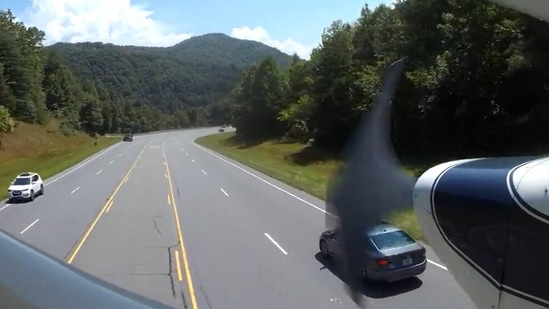 Plane makes emergency landing on highway in North Carolina, US.&nbsp;(Twitter)