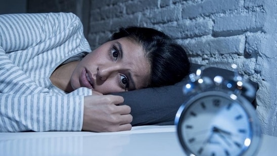Experts say people who are fully vaccinated also do not face any serious long covid symptoms such as memory problems, pounding heartbeat, shortness of breath, pneumonia, gut problems, sleep issues, anxiety, or extreme fatigue (tiredness).(Shutterstock)