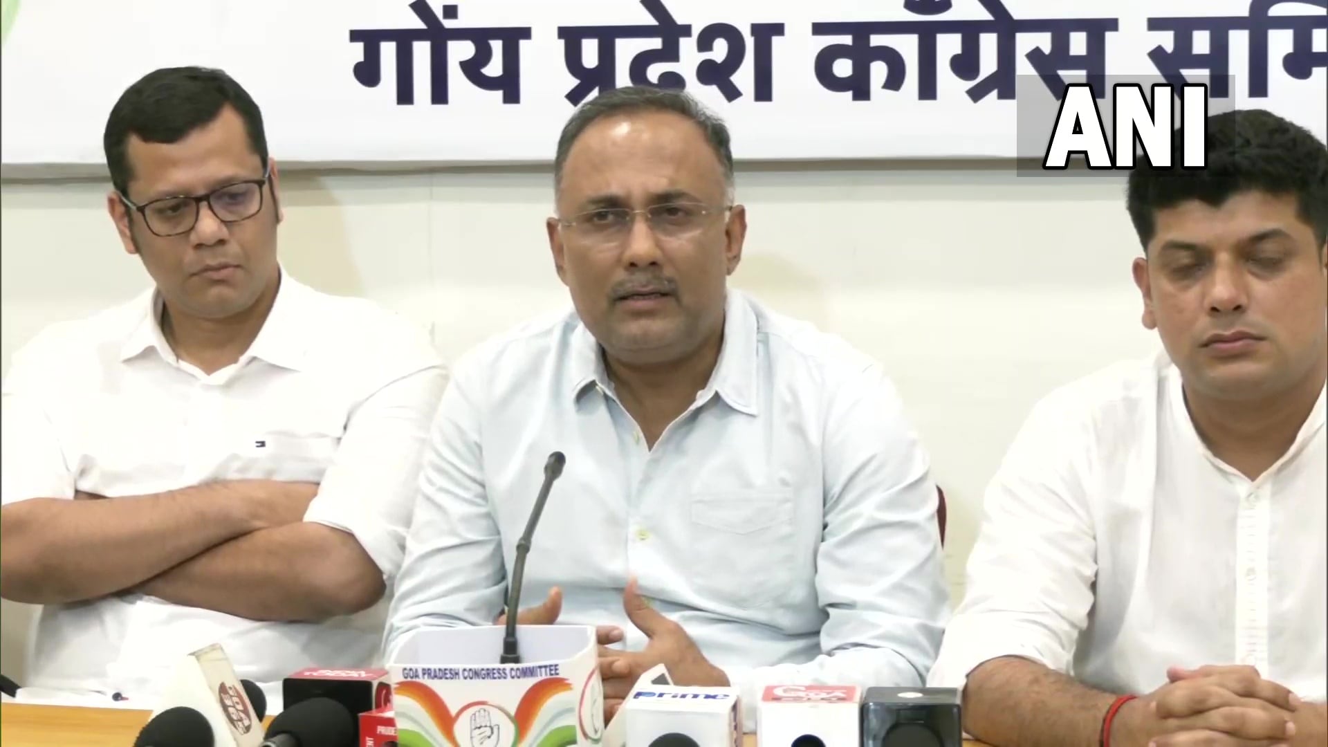 AICC observer Dinesh Gundu Rao with other Congress leaders in Panaji. (ANI) AICC observer Dinesh Gundu Rao with other Congress leaders in Panaji. (ANI) 