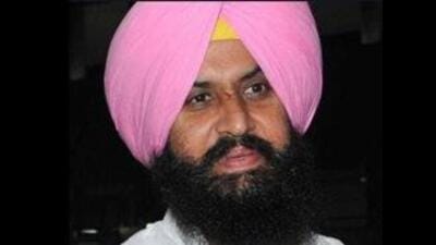 Former MLA and chief of Lok Insaaf Party (LIP) Simarjeet Singh Bains and his aides were avoiding the police for the past one year since an FIR was lodged against them at the Division Number 6 police station in Ludhiana. (HT File Photo) Former MLA and chief of Lok Insaaf Party (LIP) Simarjeet Singh Bains and his aides were avoiding the police for the past one year since an FIR was lodged against them at the Division Number 6 police station in Ludhiana. (HT File Photo)