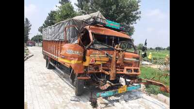 The mangled canter truck that hit a pick-up truck in Dera Bassi. (HT)
