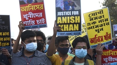 Amid state-wide protests that followed his death, the SIT was formed by chief minister Mamata Banerjee on February 21 with director general of police Manoj Malaviya as its head. (Samir Jana/HT Photo)