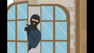 Thieves decamped with cash and electronic appliances from an online firm’s warehouse in Jalandhar. (Getty Images/iStockphoto/ Representational image)