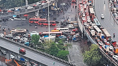 Panchkula DC has directed officials to pinpoint accident-prone areas in the city. (HT File (Representative photo)) Panchkula DC has directed officials to pinpoint accident-prone areas in the city. (HT File (Representative photo))