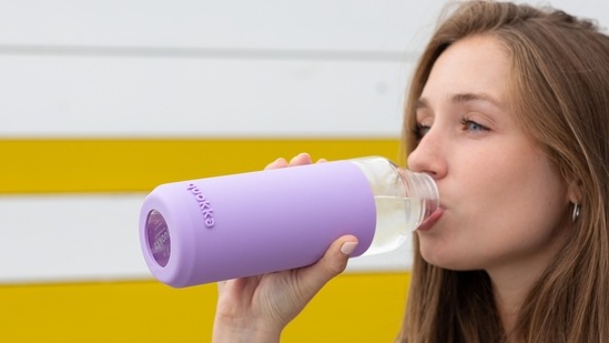 3. Electrolyte drinks: Electrolyte is the mineral that helps maintain the water level in our body. They are found in blood, tissues, organs, etc. Electrolyte drinks contain water, electrolytes (usually sodium and potassium) and water. Since the main purpose of these drinks is to rehydrate, they are mostly water. Although the level of electrolytes and sugar can vary depending on the desired usage say post-exercise recovery or recovery from diarrhoea or sickness. Some of the easily available electrolyte drink options are Gatorade, ORS, Electral, etc.&nbsp;(Unsplash)