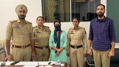 The woman, identified as Manjot Kaur, 29, a resident of Phase-10, was arrested with 52gm heroin on Tuesday. She was allegedly on her way to Amritsar to deliver the consignment when she was caught. (HT Photo) The woman, identified as Manjot Kaur, 29, a resident of Phase-10, was arrested with 52gm heroin on Tuesday. She was allegedly on her way to Amritsar to deliver the consignment when she was caught. (HT Photo)