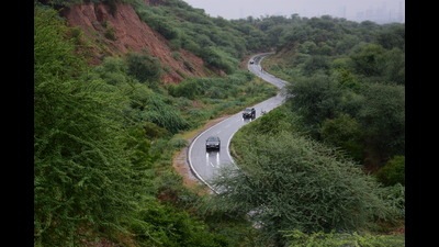 Delhi-NCR has a number of scenic stretches that one can enjoy while driving during the rains. (Photo: Manish Rajput/HT)