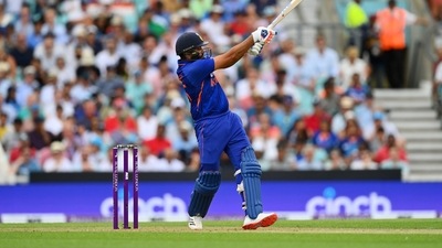 But that was pretty much the only chance England got to break the opening stand (ANI) But that was pretty much the only chance England got to break the opening stand (ANI)