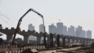 A view of the high rise buildings in the backdrop of under construction flyover on Dwarka Expressway. (Vipin Kumar /HT PHOTO) A view of the high rise buildings in the backdrop of under construction flyover on Dwarka Expressway. (Vipin Kumar /HT PHOTO)
