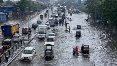 Heavy rainfall lashed Mumbai early this morning,. (HT Photo)