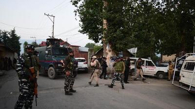 An assistant sub-inspector was killed and two other policemen were injured after terrorists attacked a check post in the Srinagar’s Lal Bazar area, officials said on Tuesday. (Waseem Andrabi /ht photo) An assistant sub-inspector was killed and two other policemen were injured after terrorists attacked a check post in the Srinagar’s Lal Bazar area, officials said on Tuesday. (Waseem Andrabi /ht photo)