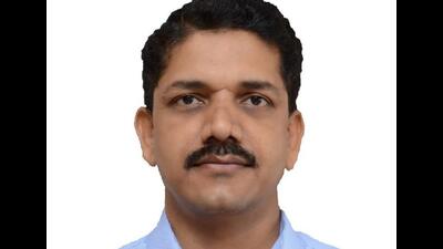 Dr Shrikar Pardeshi, 2001 batch IAS officer has now been posted as the secretary at Deputy Chief Minister Devendra Fadnavis’s office. (HT PHOTO)