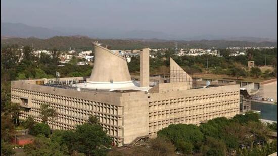 A view of the Punjab and Haryana Vidhan Sabha at the Capitol Complex in Sector 1, Chandigarh. (HT File Photo)