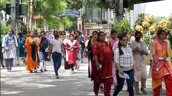 The NTA, an autonomous body under the Union ministry of education, on Monday announced that the CUET exam for undergraduate admissions will be conducted in two phases between July 15 and August 20. (HT file)