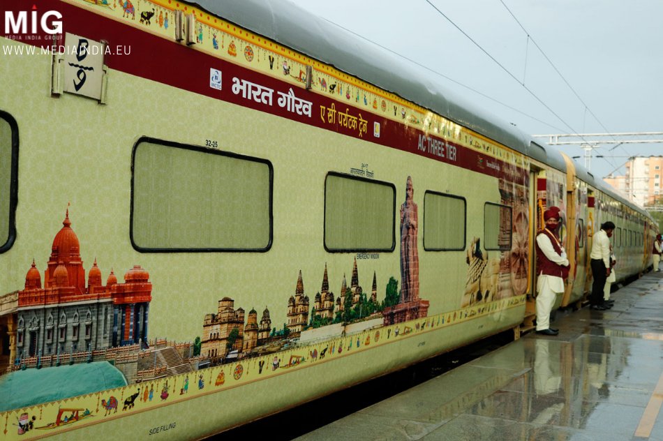Karnataka's first Bharat Gaurav train to depart from Bengaluru to Varanasi in August, says Karnataka minister Shashikala Jolle. (Image source: Media India) Karnataka's first Bharat Gaurav train to depart from Bengaluru to Varanasi in August, says Karnataka minister Shashikala Jolle. (Image source: Media India)