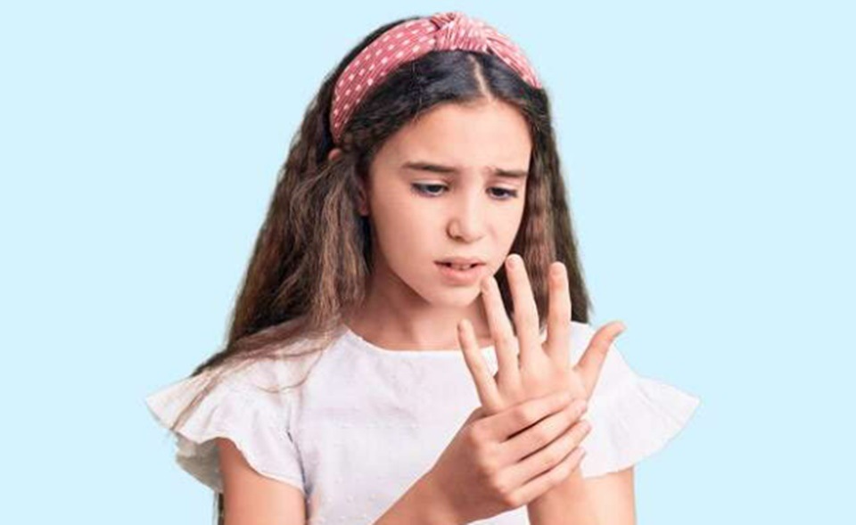 Childhood Arthritis can be caused by both infection and non-infectious reasons (Shutterstock)