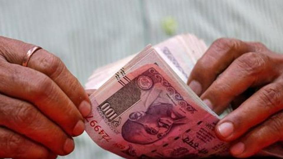 Filing the income tax return before the last date will help tax payers avoid entering erroneous details due to a hasty process. (Representational purpose) (REUTERS/File Photo)