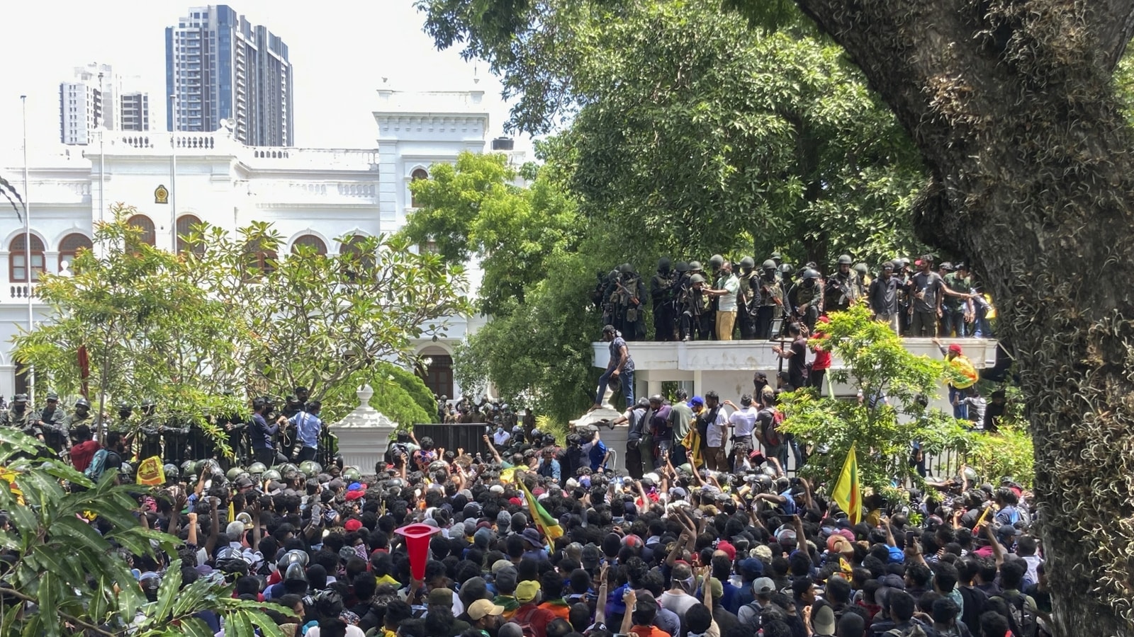 Emergency in Sri Lanka: President Rajapaksa flees, protests at PM's home, shots heard | Videos