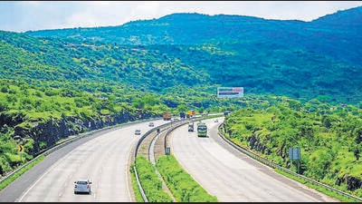 The Mumbai-Pune Expressway during the monsoon season (Photos: Shutterstock) The Mumbai-Pune Expressway during the monsoon season (Photos: Shutterstock)