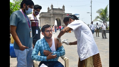 In absolute numbers, nearly 594 million adults in India are now “late” for their so-called precaution shots, data furnished by the Union health ministry shows. (PTI)