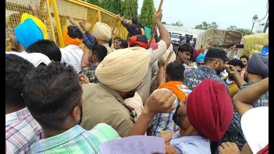 Police on Wednesday resorted to mild cane charge when unemployed BEd teachers tried to break barricades installed near chief minister Bhagwant Mann’s residence. Four unemployed teachers received minor injuries in the scuffle.