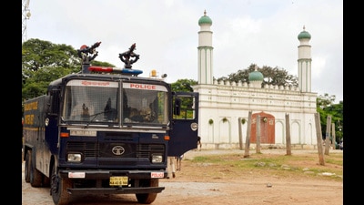 A police vehicle arrives to keep vigil at Idgah Maidan during the bandh called by Chamarajpet Citizens' Union, Chamarajpet, in Bengaluru on Tuesday. (ANI) A police vehicle arrives to keep vigil at Idgah Maidan during the bandh called by Chamarajpet Citizens' Union, Chamarajpet, in Bengaluru on Tuesday. (ANI)
