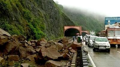 According to officials, a landslide occurred at the entry point of the tunnel at Satara end. (REPRESENTATIVE PHOTO)