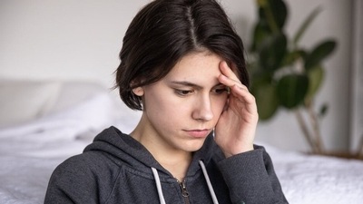 Overthinking affects every aspect of our life and can make us sick in the long run. If you cannot stop obsessing about the same thought for a very long period of time, you might be overthinking, which is not just a waste of time but also sucks out all your energy. In addition, it could increase your risk of many diseases from high blood pressure to cardiac issues. Nutritionist and wellness expert Karishma Shah in her recent Instagram post talks about the impact of overthinking on your body and mind. (Pexels) Overthinking affects every aspect of our life and can make us sick in the long run. If you cannot stop obsessing about the same thought for a very long period of time, you might be overthinking, which is not just a waste of time but also sucks out all your energy. In addition, it could increase your risk of many diseases from high blood pressure to cardiac issues. Nutritionist and wellness expert Karishma Shah in her recent Instagram post talks about the impact of overthinking on your body and mind. (Pexels)
