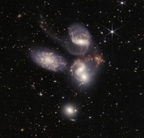 Nasa 4th image: Five galaxies in a cosmic dance Nasa 4th image: Five galaxies in a cosmic dance