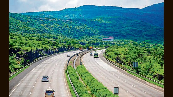 The Mumbai-Pune Expressway is the starting point for a Mumbai-Goa road trip (Photo: Shutterstock)