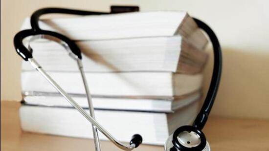 Paediatricians in the city are seeing an unusual rise in cases of hand, foot and mouth disease (HFMD) in recent weeks (HT Archive)