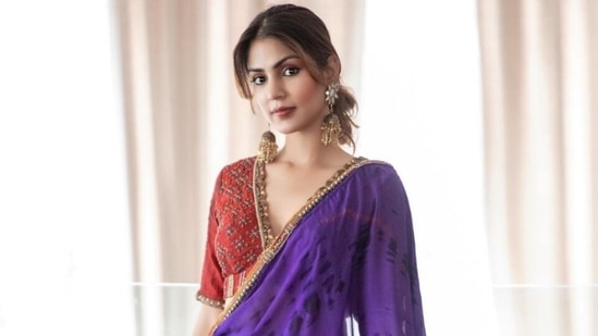 Sarees are wardrobe staples, and we cannot stress this enough. This classic silhouette will remain evergreen because of its dynamic styling, and even your favourite Bollywood fashionistas would agree. Rhea Chakraborty is one of them. The star took to Instagram recently to display 'saree shakti' by dropping pictures of herself in a tie-dye printed drape and a backless blouse in contrasting shade. Keep scrolling to check out the six yards Rhea wore and steal some styling tips from her.(Instagram)